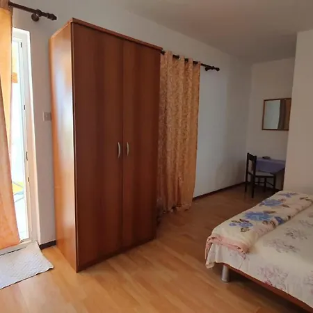 Balen Apartment *